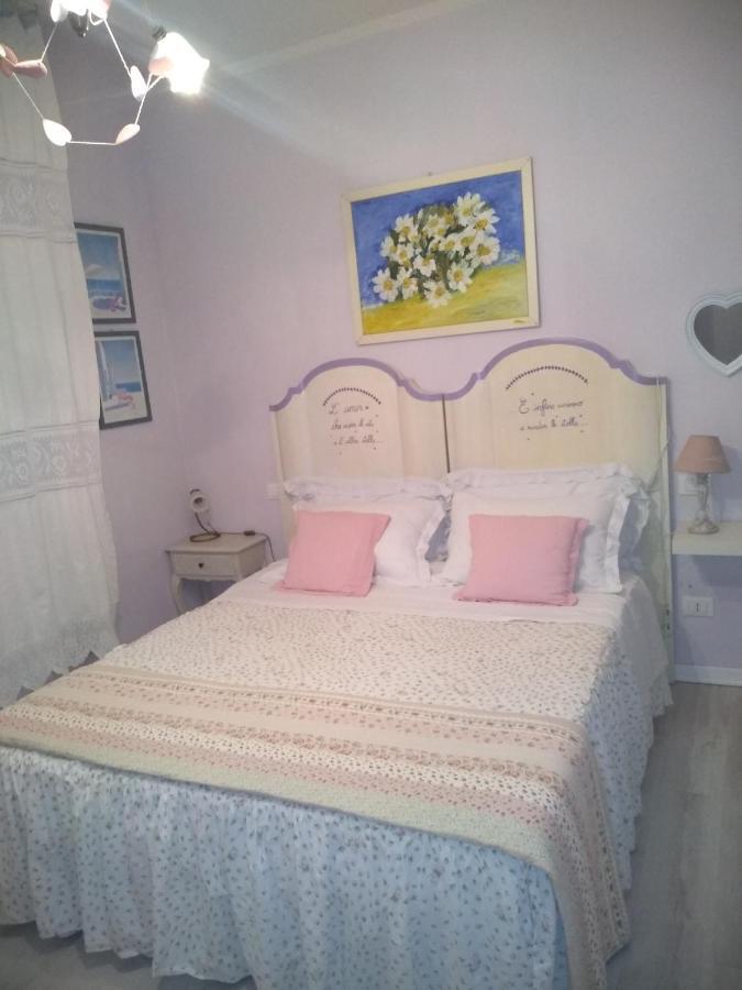 Tre Civette Sul Como Bed and Breakfast Marina di Massa Buitenkant foto